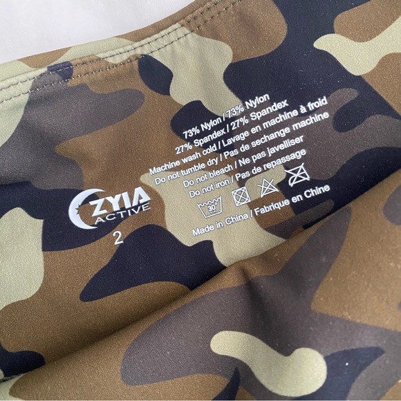 ☀️ SUMMER CLEARANCE ☀️ ZYIA | Camo Light n Tight leggings | Size 2 - Picture 6 of 7
